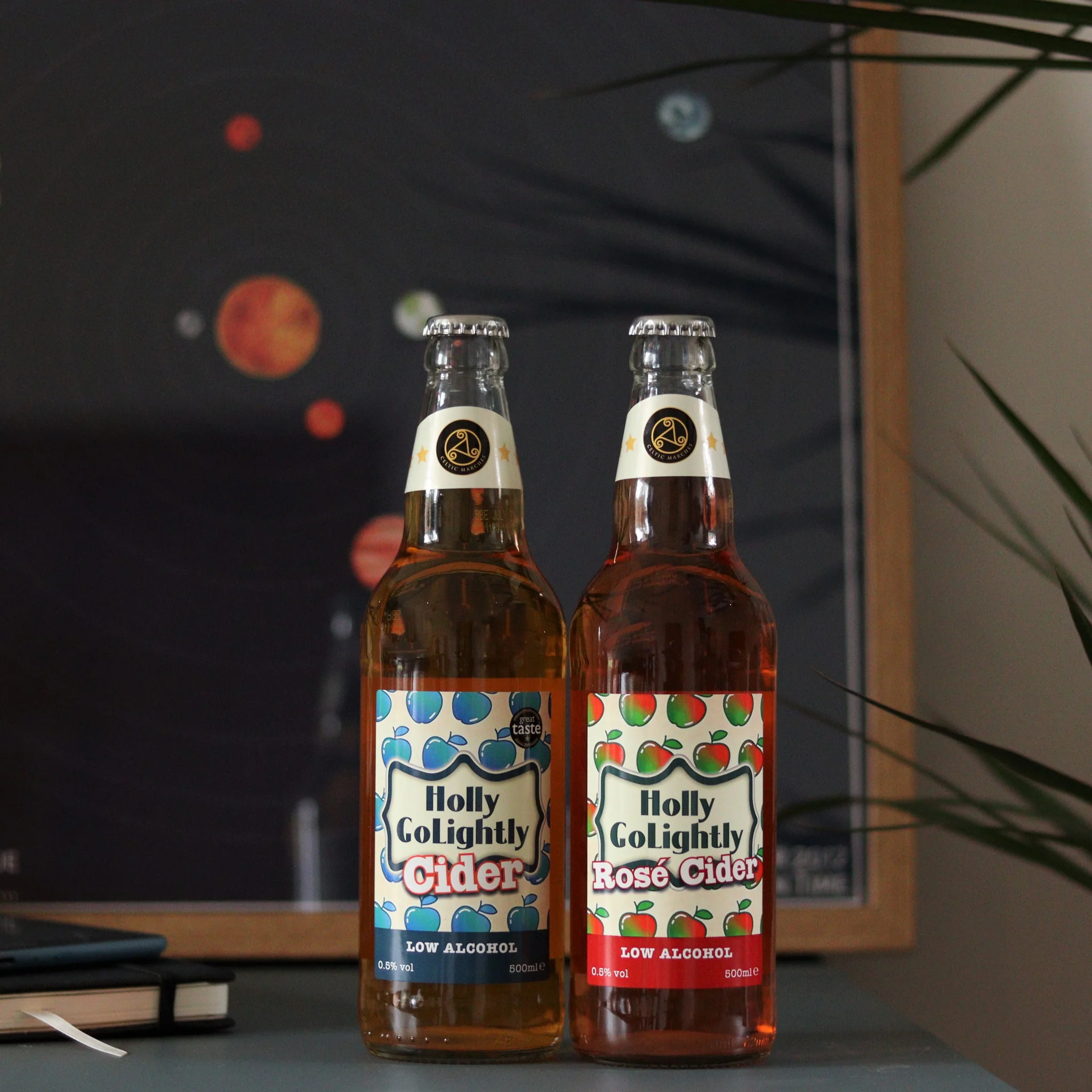 Hollies_1024x1024@2x